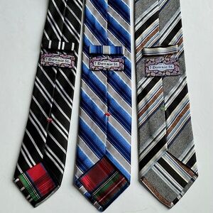 7 Downie St. Lot of 3 striped all silk ties made in Italy 🇮🇹